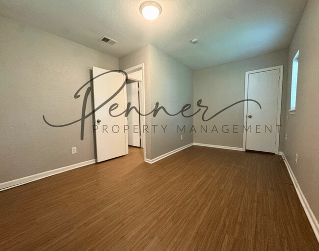 Foto del edificio - 503 SE Florence Ave