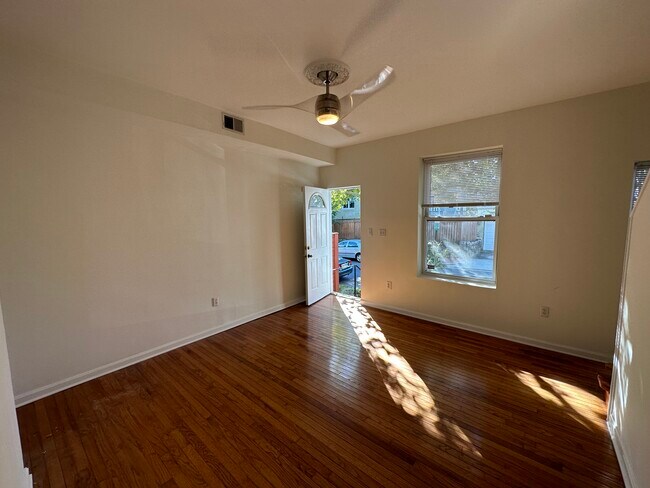 Building Photo - 1246 Duncan Pl NE