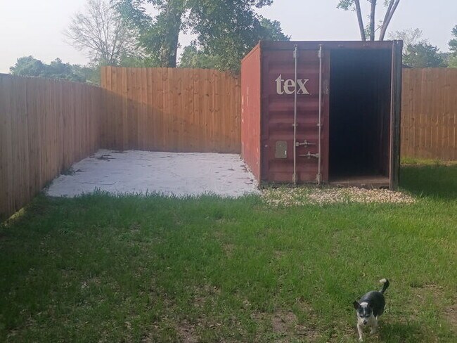 Foto del edificio - This one has it ALL! Rare with privacy and views! Large shed and truck/boat storage!