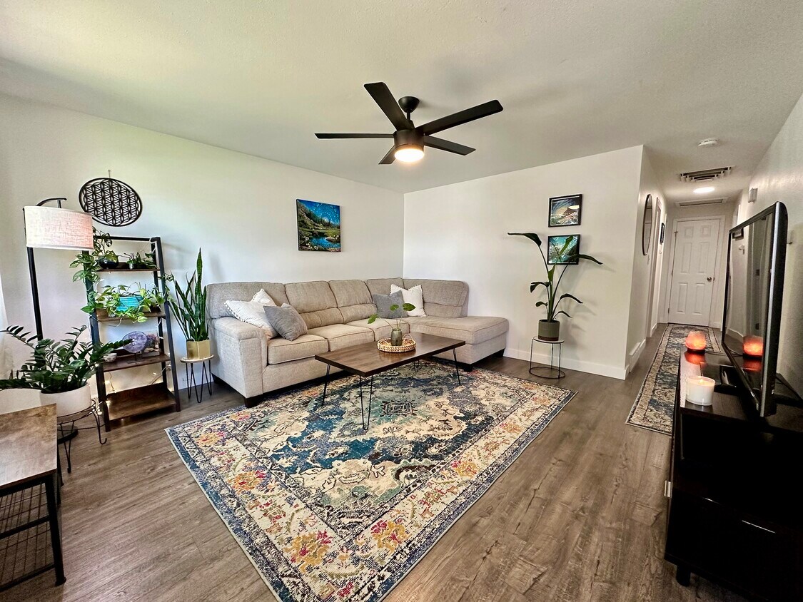 Foto principal - 535 Perry St