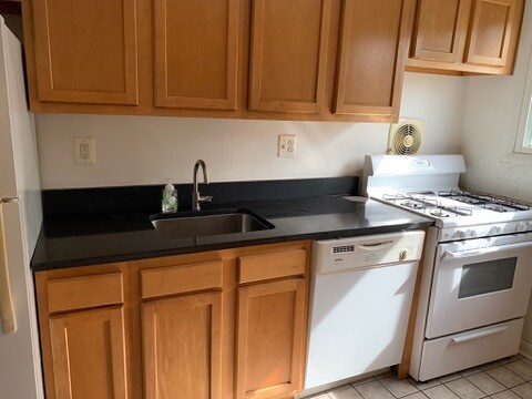 Foto del edificio - 1390 Bryant St NE