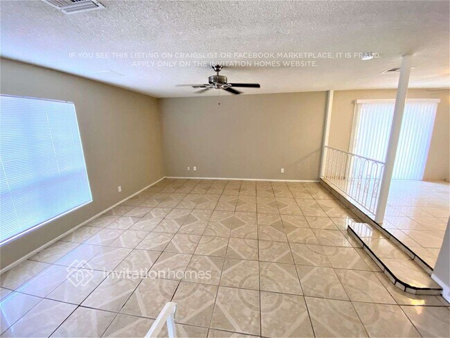 Building Photo - 3751 W Shangri-la Rd