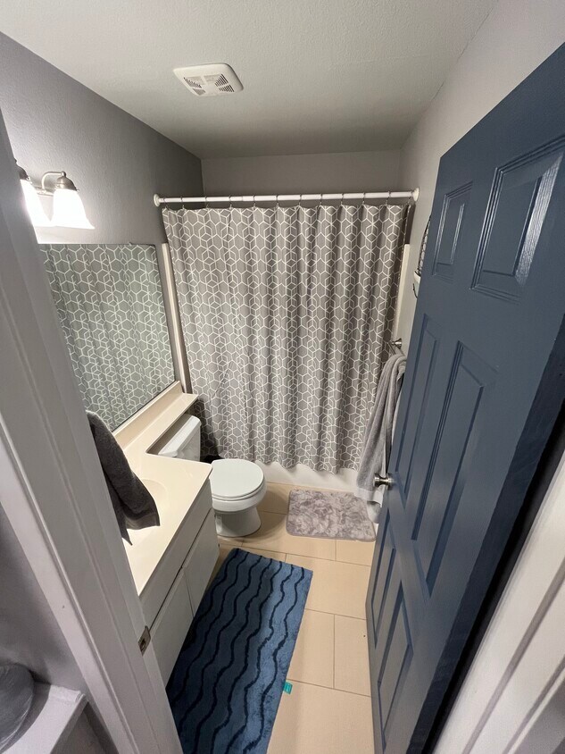 3 Hemlock Unit 205, Rancho Santa Margarita, CA 92688 Condo for Rent