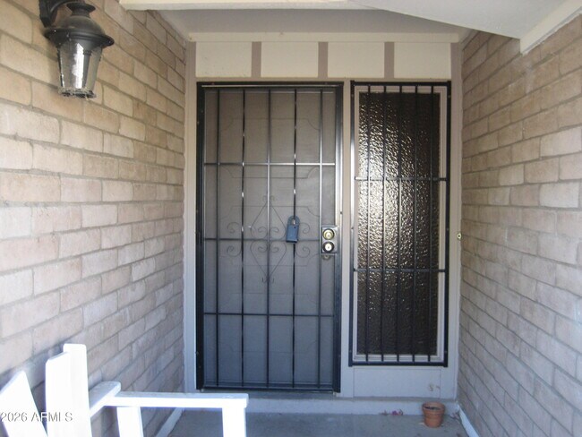 Foto del edificio - 11634 N 49th Ave