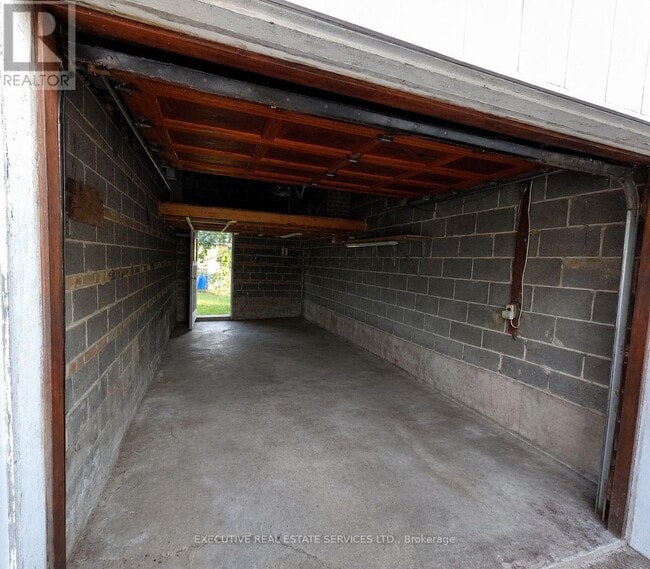 Building Photo - 41 Ludgate Dr