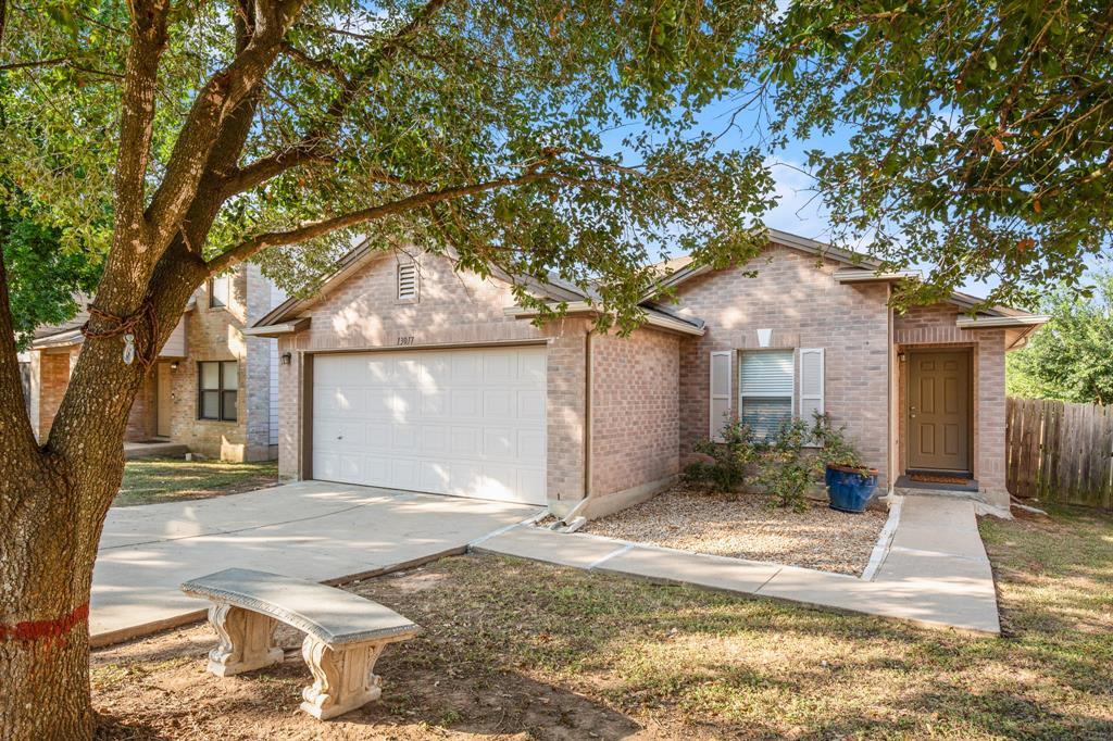 Foto principal - 13017 Lofton Cliff Dr