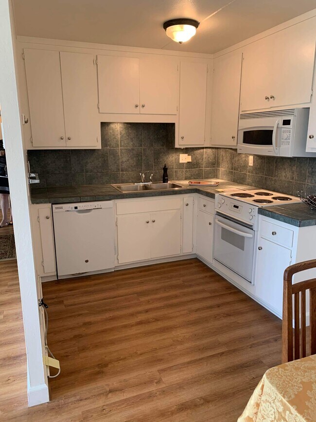 Foto del edificio - 180 Dakota Avenue, Unit 33