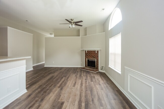 Foto del edificio - 3677 Lake Spring Ave NW