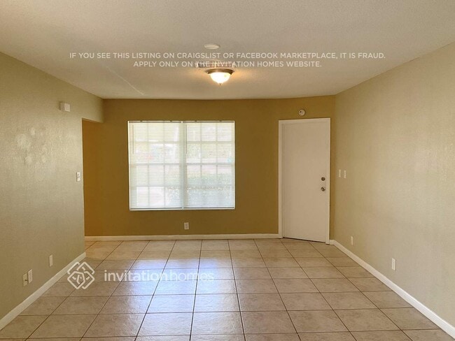 Building Photo - 4030 NW 103rd Dr