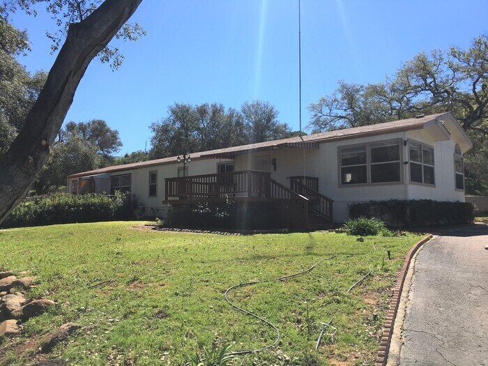 Primary Photo - 1076 Barona Rd