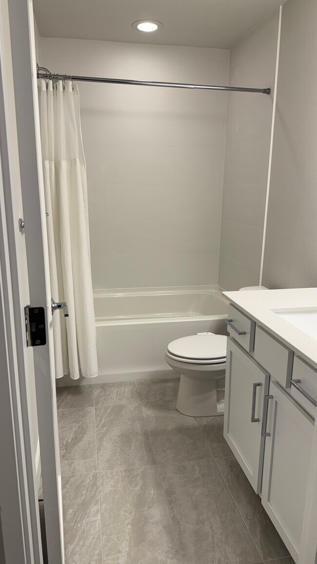 Foto del edificio - 18755 76th Ave W
