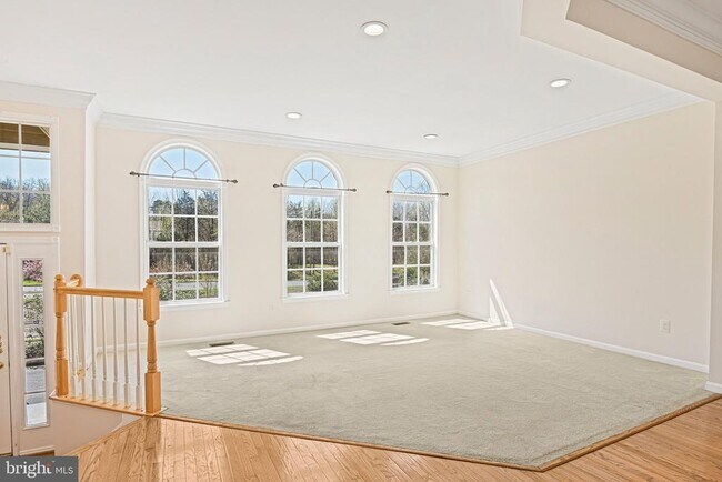 Foto del edificio - 2658 Logan Wood Dr