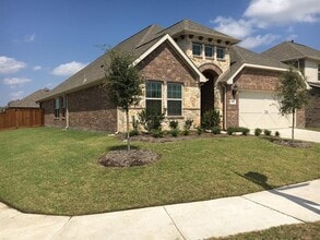 Building Photo - 1301 Torrington Ln