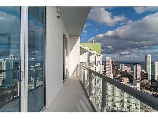 Building Photo - 185 SW 7th St