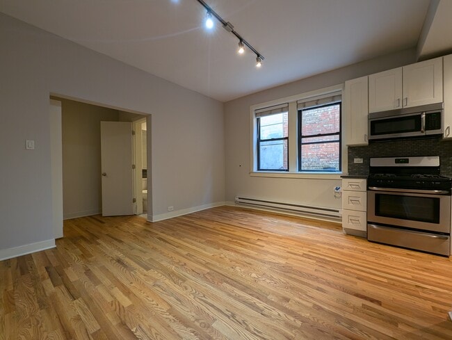 Foto del edificio - 2423 N Kedzie Blvd