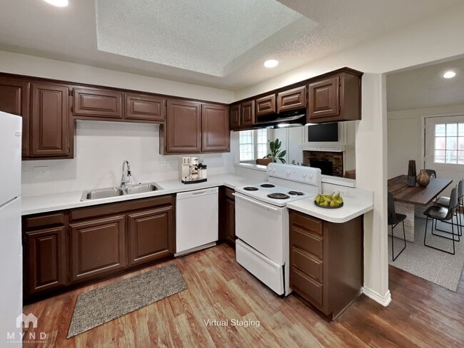 Building Photo - 11903 Garden Terrace Dr