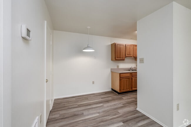 1BR, 1BA - 550SF - Dining Room - Lafayette Village Family Apartments