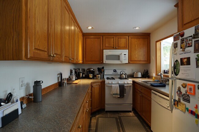 Foto del edificio - 3820 NE 21st St