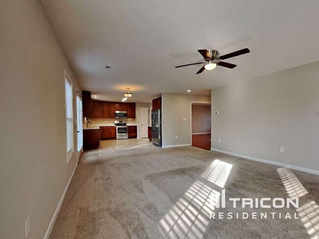 Building Photo - 220 Advance Drive Lillington NC