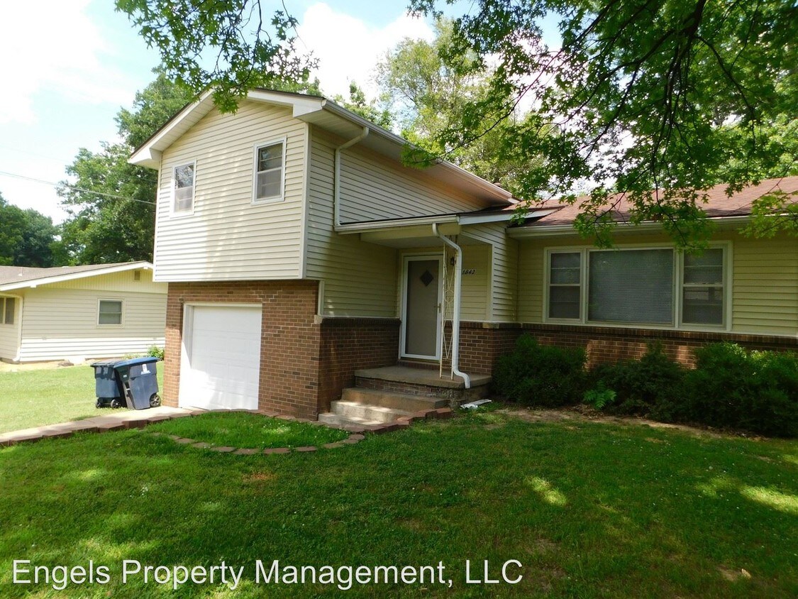 1842 Belmont St, El Dorado, KS 67042 Room for Rent in El Dorado, KS