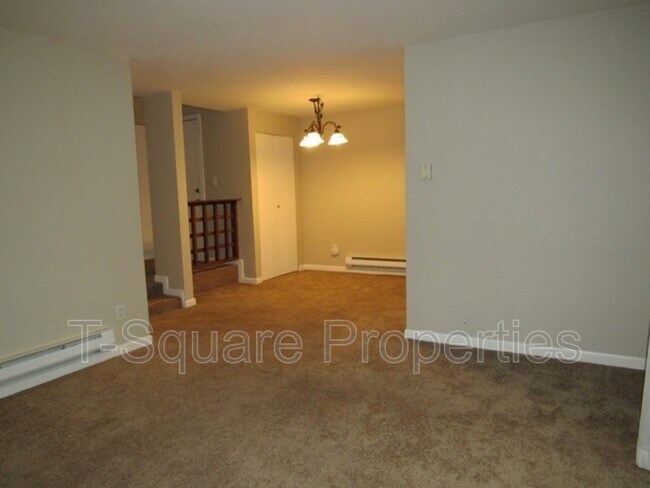 Foto del edificio - 4629 W Lake Sammamish Pkwy SE