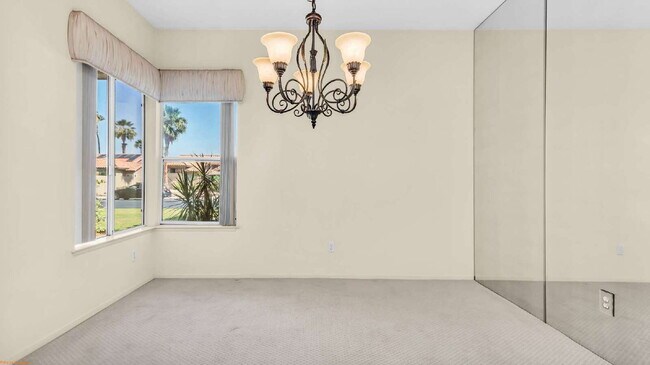 Foto del edificio - Spacious 3-Bedroom Retreat with 2.5 Baths in Palm Desert, Long-Term Rental (one year minimum)