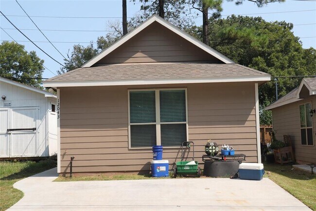Foto del edificio - 12043 Nelwood St