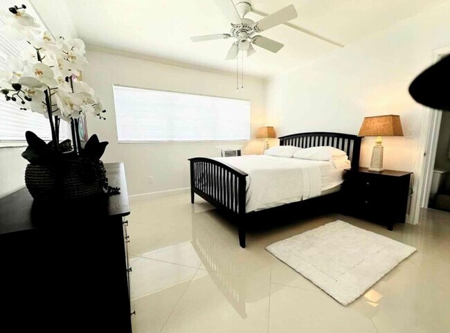 Foto del edificio - 9 N Birch Rd