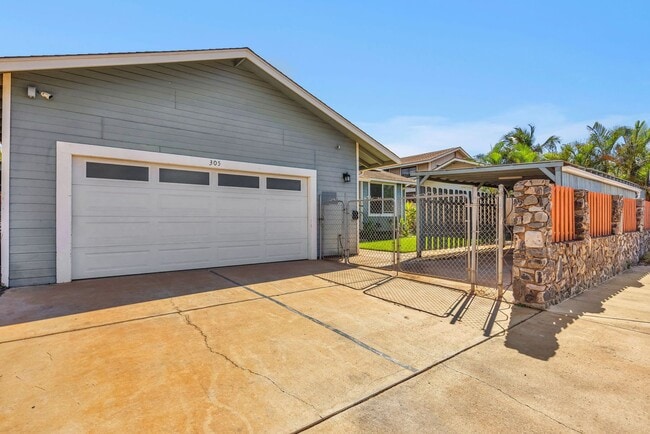 Building Photo - 305 Uala Pl