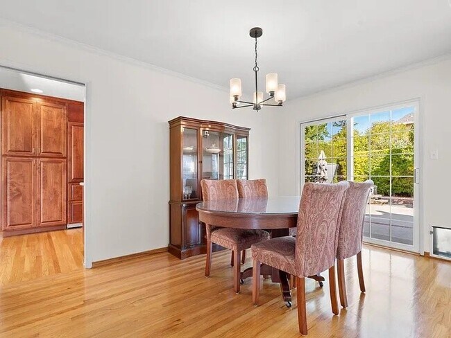 Foto del edificio - 138 Segre Pl