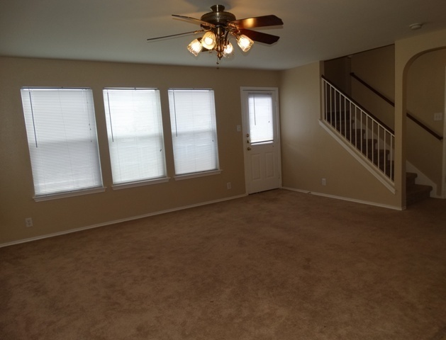 Building Photo - 6903 Grapevien Lake, San Antonio, TX. 78244