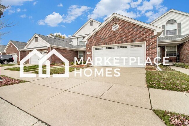 Foto del edificio - 23382 Pinewood Dr