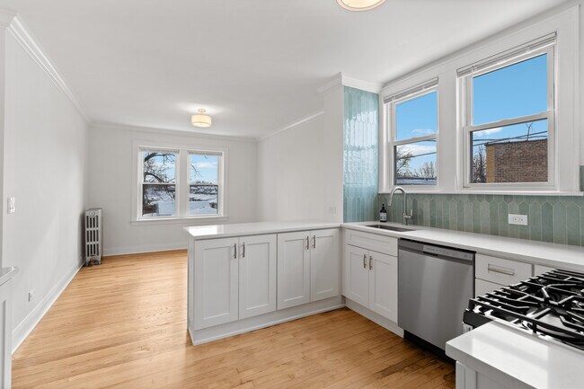 Foto del edificio - 5408 W George St