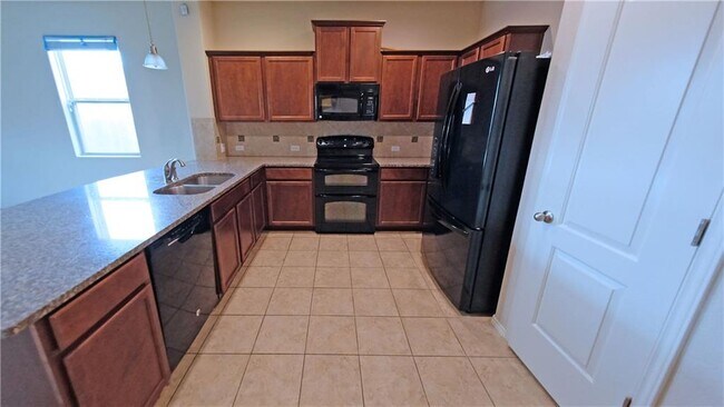 Foto del edificio - 18805 Mangan Way