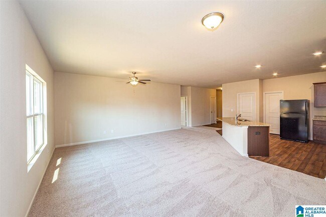Building Photo - 10679 Bent Brook Dr