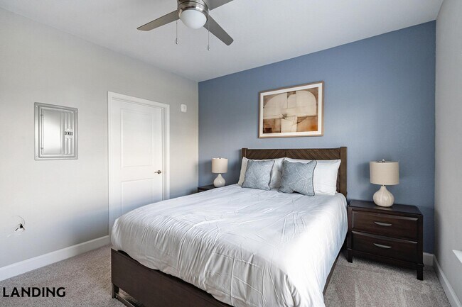 Building Photo - 918 Aventine Dr