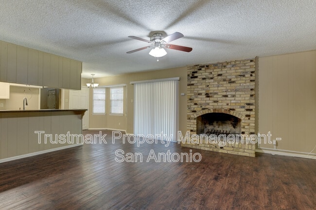 Foto del edificio - 112 Suncliff Dr