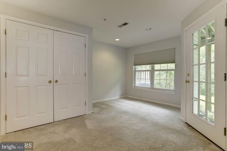 Primary Photo - 6136 White Marble Ct