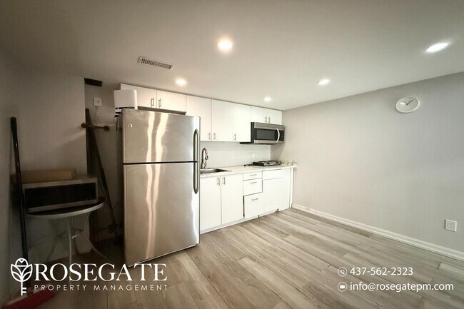 Photo du bâtiment - Affordable 1-Bedroom Basement Unit in Scar...