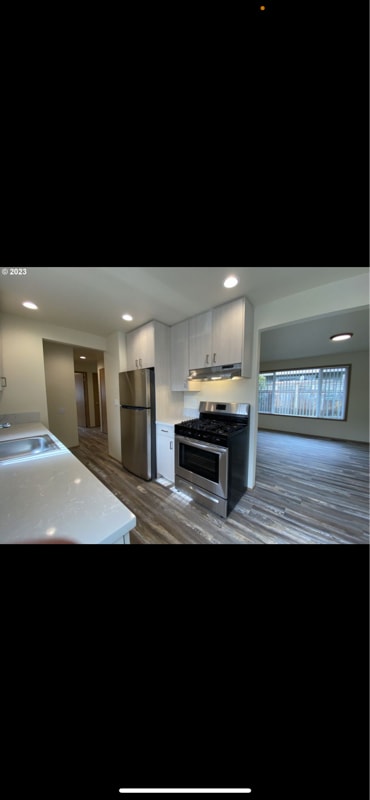 Building Photo - 15 NE 157th Ave