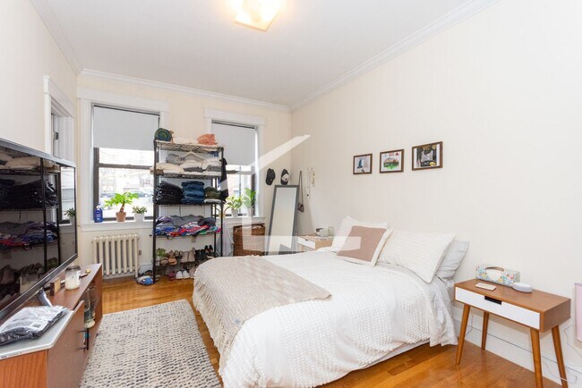 Foto del edificio - 37 Glenville Ave