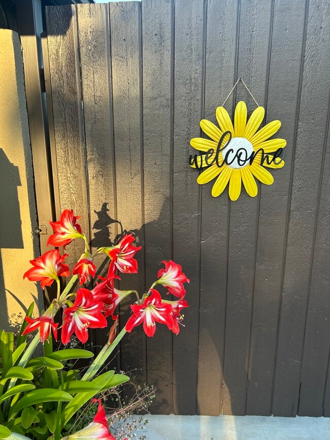 gate to your private entrance - 8208 Truxton Ave House