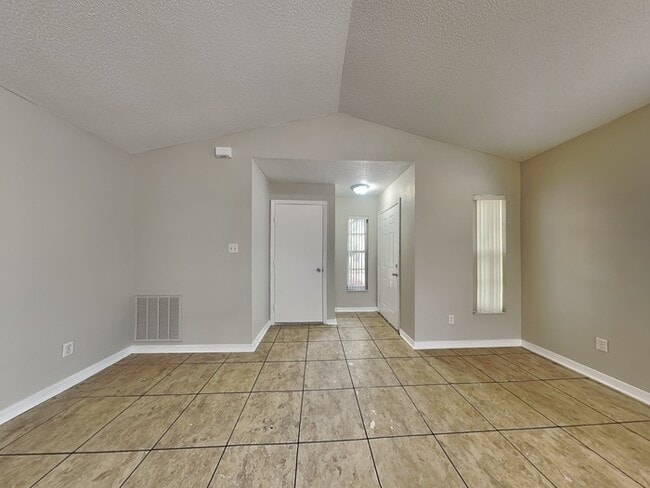Building Photo - 903 Tyner St