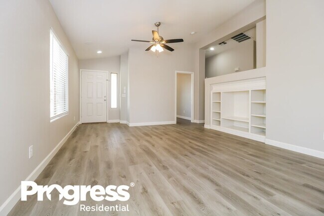 Building Photo - 1725 S 156th Ave