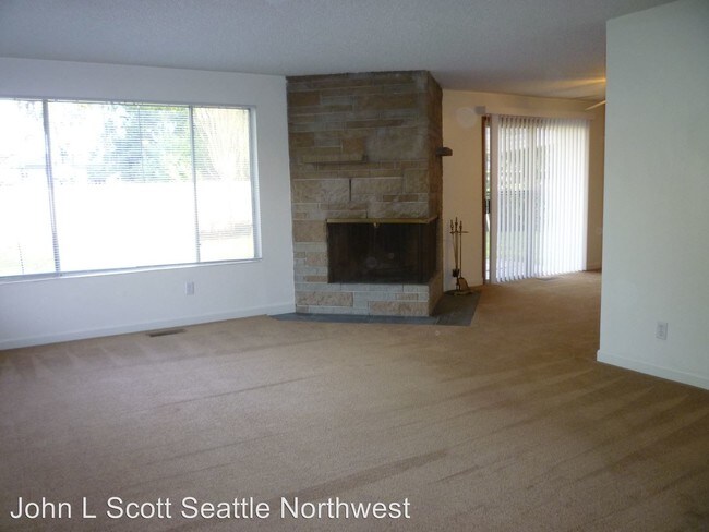 Building Photo - 3 br, 2 bath House - 13306 15th Ave NE