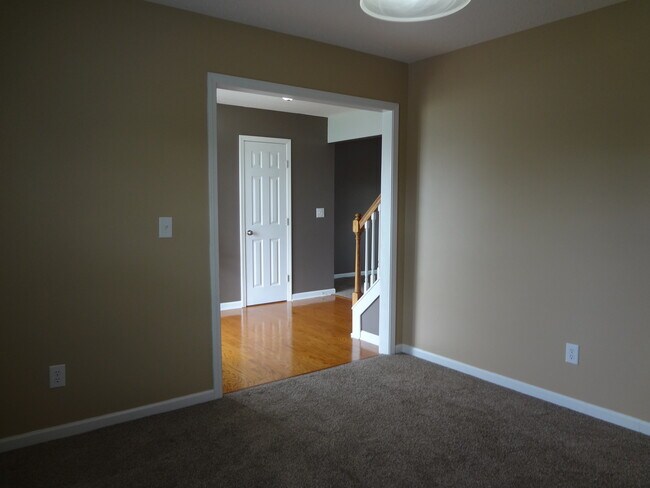 Building Photo - 101 Dorsett Ct