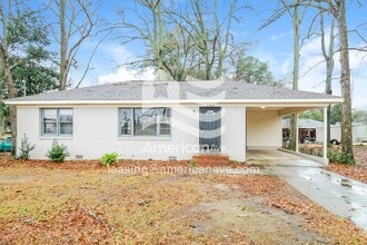 Building Photo - 101 Briardale Ave