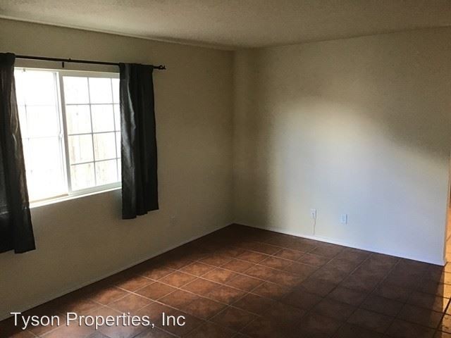 Building Photo - 2 br, 1 bath House - 6012 Northland NE