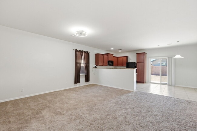 Building Photo - 6737 S Cut Bow Dr