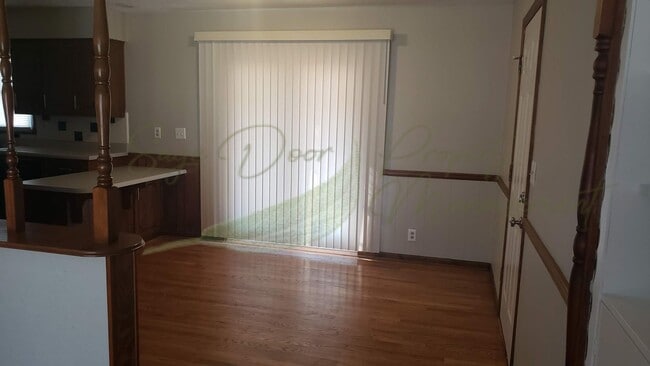 Building Photo - 412 Lacy Ln